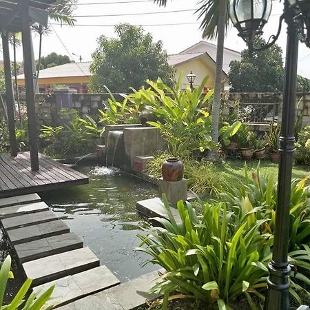 Hawwa Sara Muslim Homestay Malacca Exteriör bild