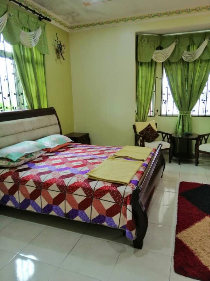 Hawwa Sara Muslim Homestay Malacca Exteriör bild